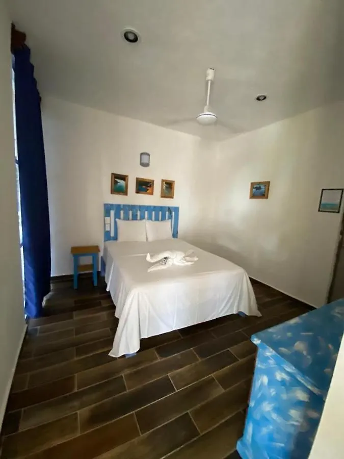 Bacalar B7 Blue Hotel